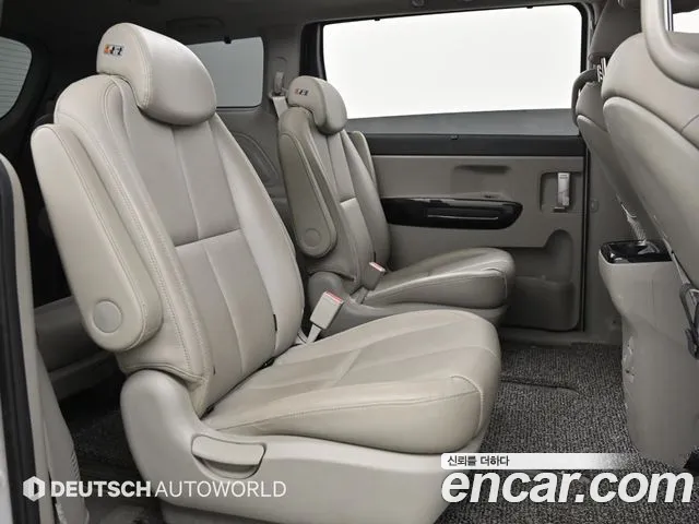Kia The New Carnival 2018 Белый из Кореи, фото 3