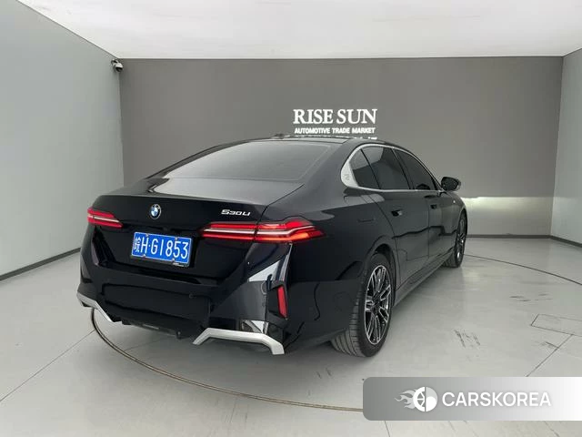 BMW 5 series 2024 Черный из Китая, фото 3