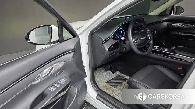 Genesis GV70 2021 Белый из Кореи, фото 3