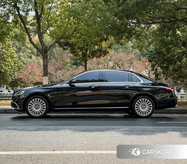 Mercedes-Benz E-class 2022 Черный из Китая, фото 3