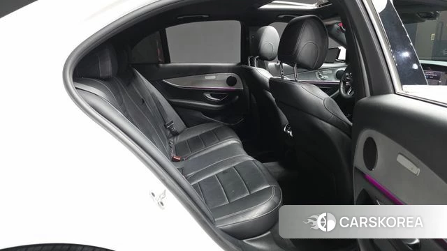 Mercedes-Benz E-Class W213 2018 Белый из Кореи, фото 3