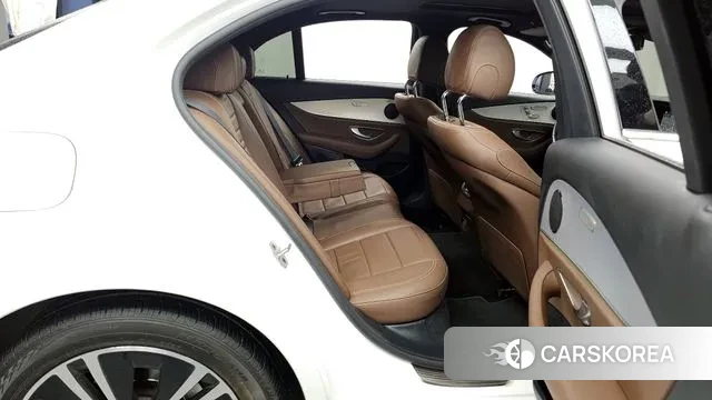 Mercedes-Benz E-Class W213 2020 Белый из Кореи, фото 3