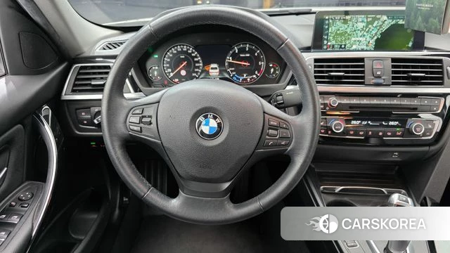 BMW 3 Series (F30) 2018 Белый из Кореи, фото 3
