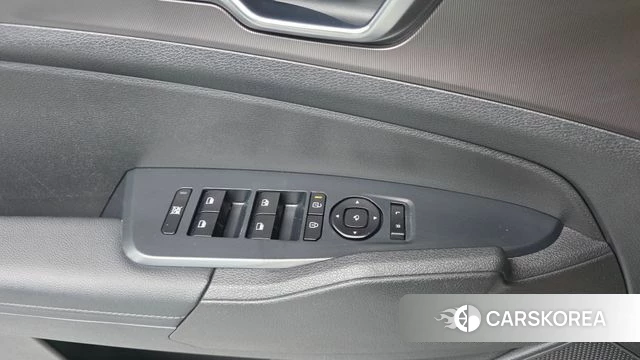 Kia The New Sportage 5th Generation 2025 Белый из Кореи, фото 3