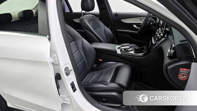 Mercedes-Benz C-Class W205 2018 Белый из Кореи, фото 3