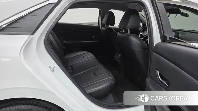 Hyundai Avante (CN7) 2022 Белый из Кореи, фото 3