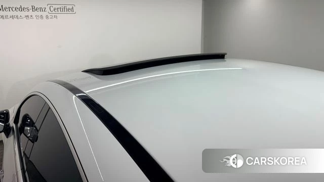 Mercedes-Benz AMG GT 2023 Белый из Кореи, фото 3