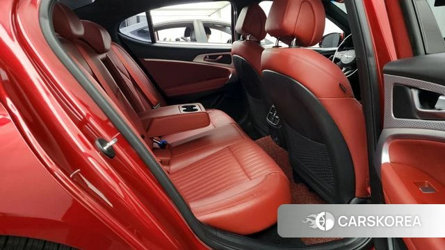 Genesis The New G70 2021 Красный из Кореи, фото 3