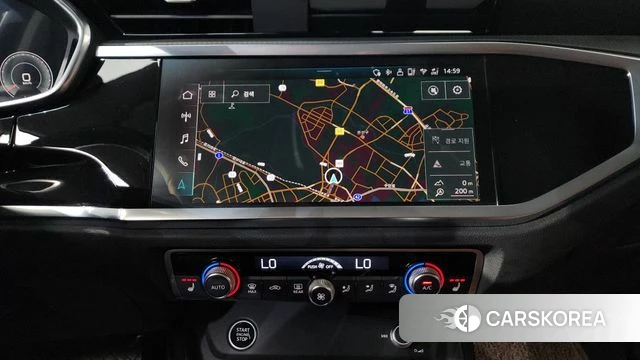 Audi Q3 (F3) 2025 Белый из Кореи, фото 3