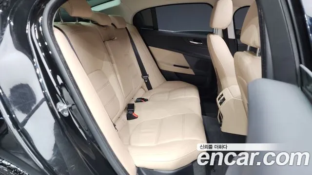 Jaguar XE id 2659886 из Кореи 3