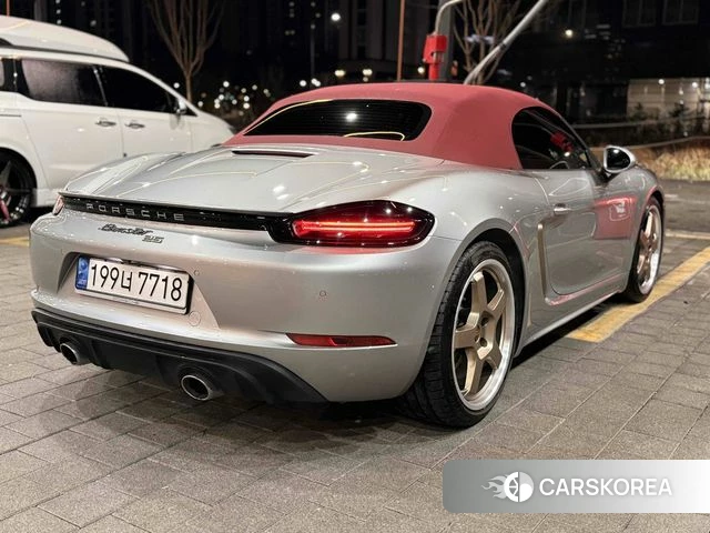 Porsche 718 Boxster 2022 Серебряный из Кореи, фото 3