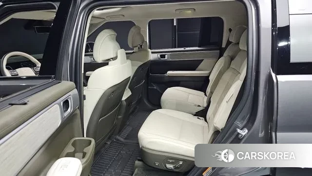 Hyundai Santa Fe (MX5) 2023 Серый из Кореи, фото 3