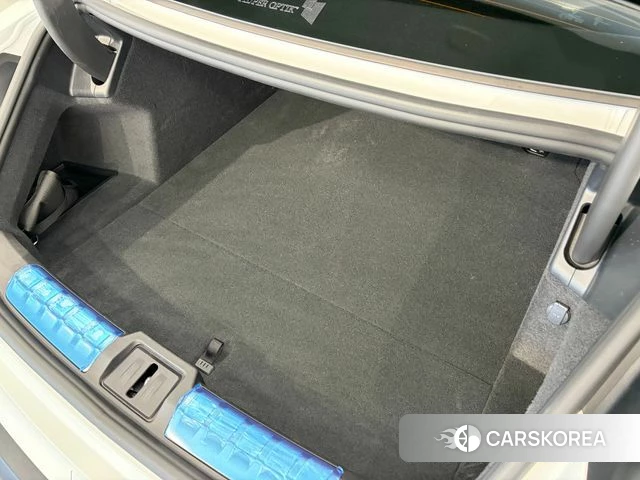 Porsche Taycan 2025 Белый из Кореи, фото 3