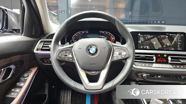 BMW 3 Series (G20) 2021 Серебристо-серый из Кореи, фото 3