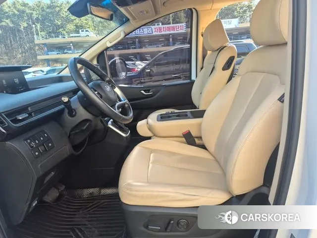 Hyundai Staria 2021 Белый из Кореи, фото 3