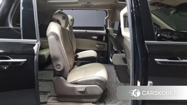 Kia Carnival 4th generation 2020 Черный из Кореи, фото 3
