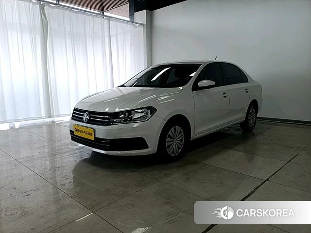 Volkswagen Santana 2021 Белый из Китая, фото 3