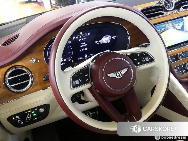 Bentley Bentayga 2022 Белый из Кореи, фото 3