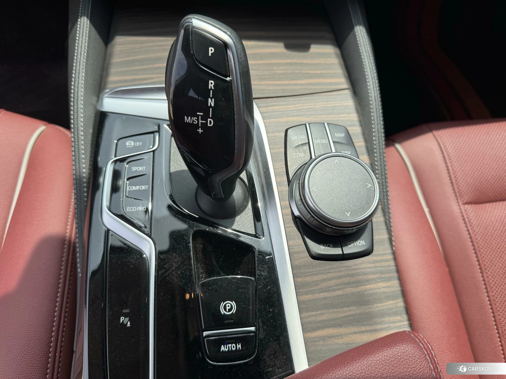 BMW 5 series 2021 Черный из Китая, фото 3