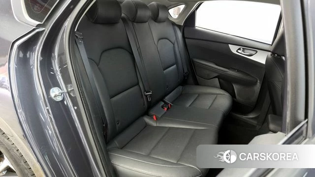 Kia The New K3 2nd generation 2022 Серый из Кореи, фото 3