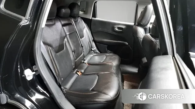 Jeep Compass 2nd Generation 2018 Черный из Кореи, фото 3