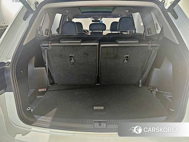 Volkswagen Atlas 2025 Белый из Кореи, фото 3