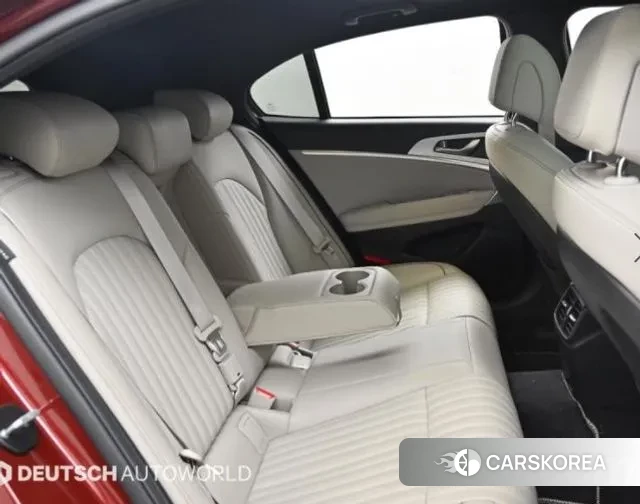 Genesis The New G70 Shooting Brake 2023 Красный из Кореи, фото 3