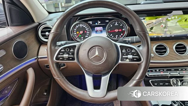 Mercedes-Benz E-Class W213 2019 Серебристо-серый из Кореи, фото 3