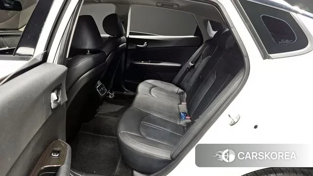 Kia The New K5 2nd generation 2018 Белый из Кореи, фото 3