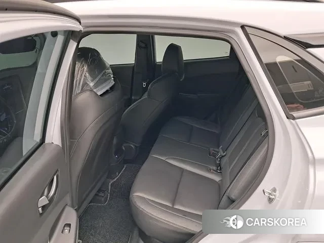 Hyundai The New Kona 2022 Светло-серебряный цвет из Кореи, фото 3