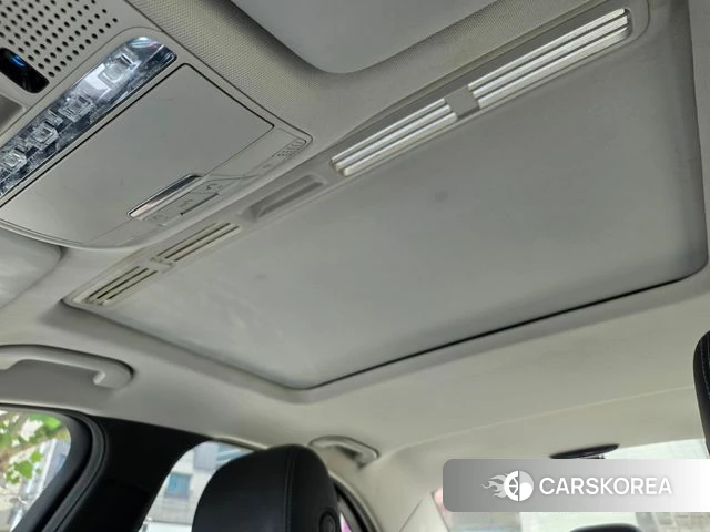 Mercedes-Benz C-Class W205 2018 Черный из Кореи, фото 3