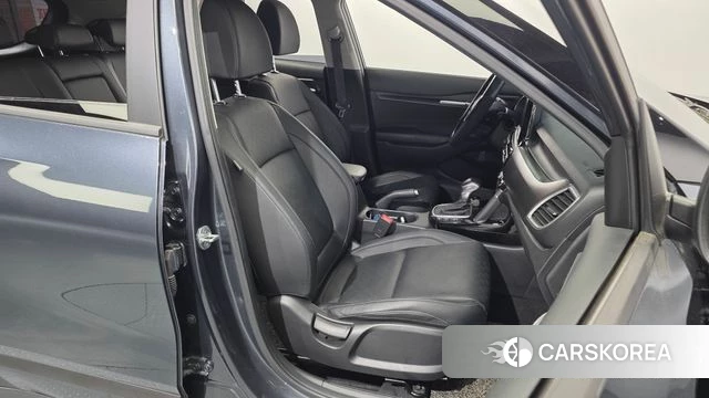 Kia Seltos 2021 Серый из Кореи, фото 3