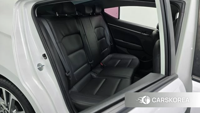Hyundai Avante AD 2018 Белый из Кореи, фото 3