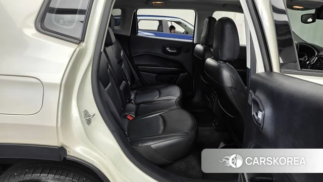 Jeep Compass 2nd Generation 2019 Белый из Кореи, фото 3