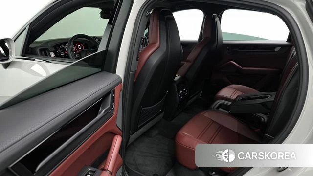 Porsche Cayenne (PO536) 2025 Цвет тростника из Кореи, фото 3