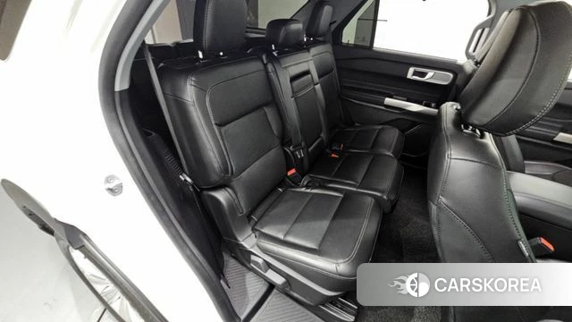Ford Explorer 6th Generation 2023 Белый из Кореи, фото 3