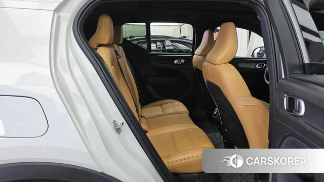 Volvo XC40 2020 Белый из Кореи, фото 3