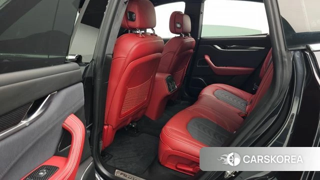 Maserati Levante 2018 Черный из Кореи, фото 3