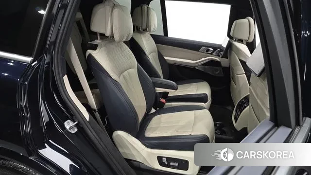 BMW X7 (G07) 2021 Черный из Кореи, фото 3