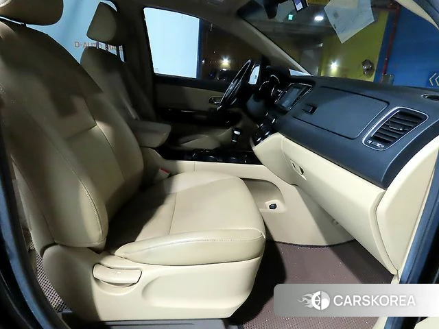 Kia All New Carnival 2018 Черный из Кореи, фото 3