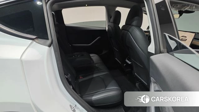 Tesla Model Y 2024 Белый из Кореи, фото 3