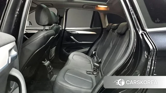 BMW X1 (F48) 2019 Черный из Кореи, фото 3