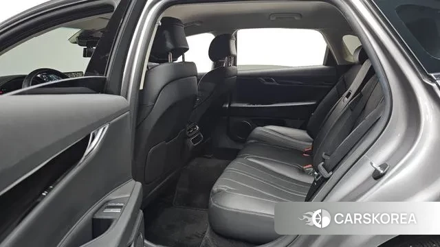 Genesis G80 (RG3) 2023 Серебристо-серый из Кореи, фото 3