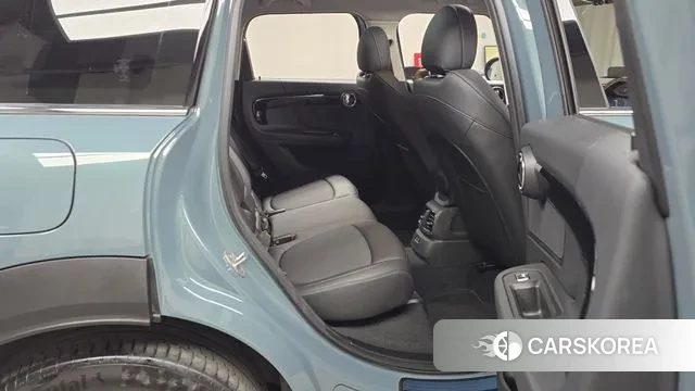 Mini Cooper Countryman 2022 Цвет галактики из Кореи, фото 3