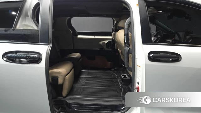 Toyota Sienna 4th Generation 2022 Белый из Кореи, фото 3