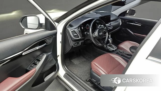 Kia Seltos 2021 Белый из Кореи, фото 3