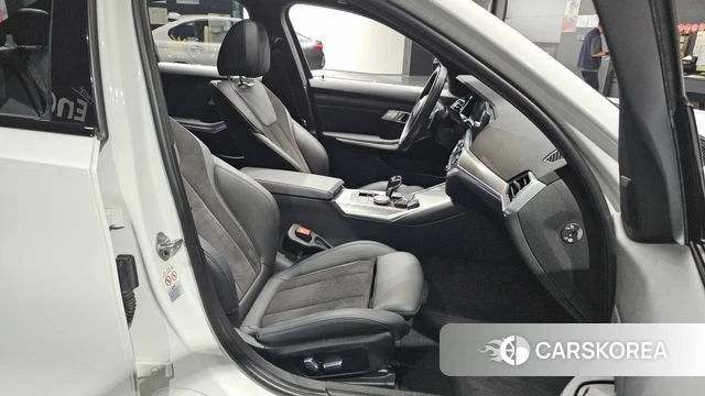 BMW 3 Series (G20) 2022 Белый из Кореи, фото 3