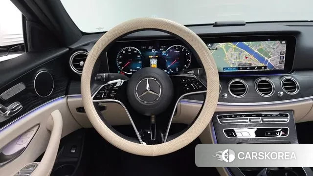 Mercedes-Benz E-Class W213 2023 Белый из Кореи, фото 3