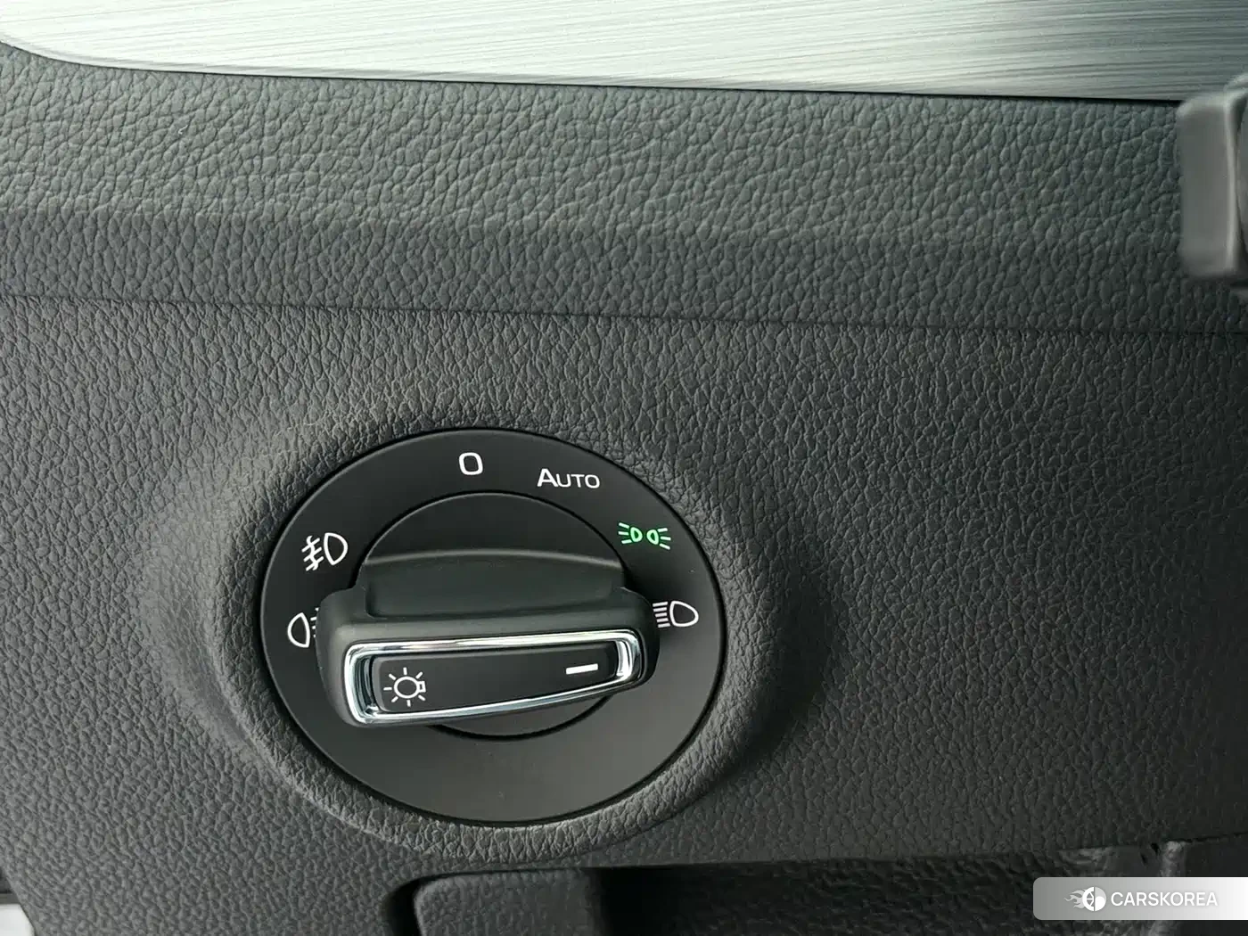Skoda Superb 2024 Silver/gray из Китая, фото 3