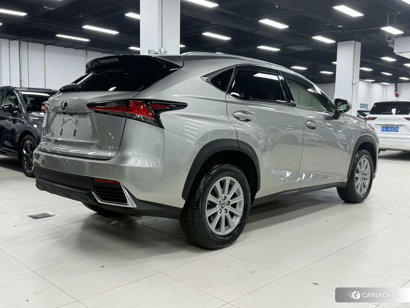 Lexus NX 2019 Серебристо-серый из Китая, фото 3